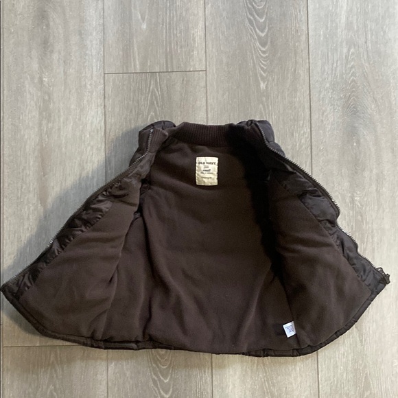 Old Navy Girls Size Small Brown Puffer Vest Puffy Warm Winter Solid Zipper Kids - Picture 5 of 6